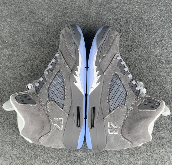 Air Jordan 5 'Wolf Grey' 2026