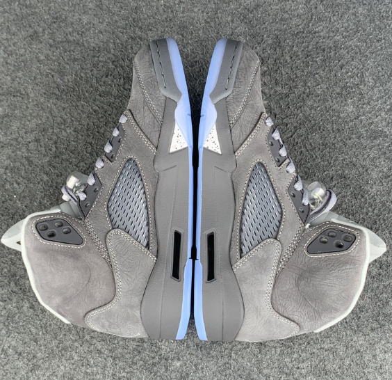 Air Jordan 5 'Wolf Grey' 2026